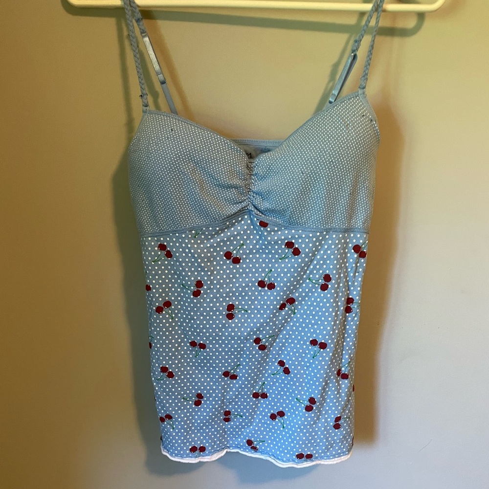 D:21 tank with built in bra